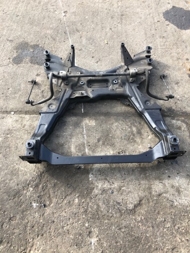 1,6 - Mercedes w447 1.6 cdi сани передние