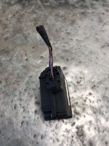 Module pour l’ouverture BRAMY GARAZOWEJ HOMELINK AUDI A4 B8 8K0907410C