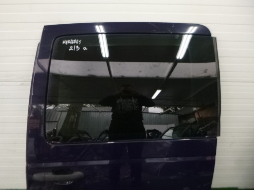 MERCEDES VANEO W414 dveře zadní levé záď boční