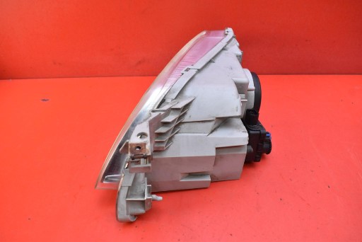 REFLEKTOR Destra FANALE FARO Anteriore EU P0286R MAZDA PREMACY 1 e CP 99-01