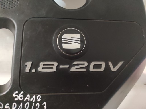 SEAT TOLEDO II 1.8 20V Blende Abdeckung DES MOTORS 06A103925M