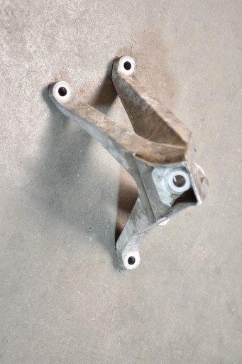 IDEALNA motortartó BMW F90 F91 F92 F93 1