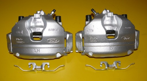 2012-2018r MK3 - ЗАЖИМЫ ЛЕВЫЙ ПРАВЫЙ ПЕРЕДНИЙ ДЛЯ FORD FOCUS III ST 320/25