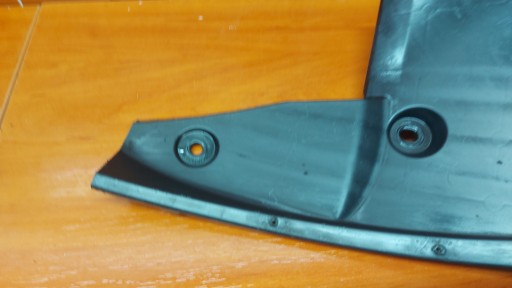 paraspruzzo NADKOLA Destra posteriore TOYOTA YARIS III 17
