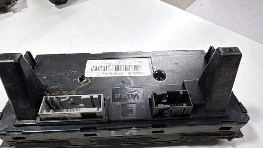 Panel of the air conditioning air conditioning devices Saab OE 12772891 07-11 LIFT KLIMATRONIK