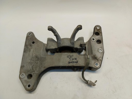 BMW G30 530E holder gearbox mounting 513843