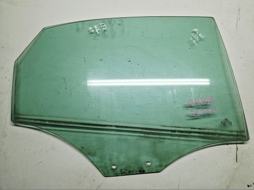 AUDI A4 B8 sedan window door right rear part