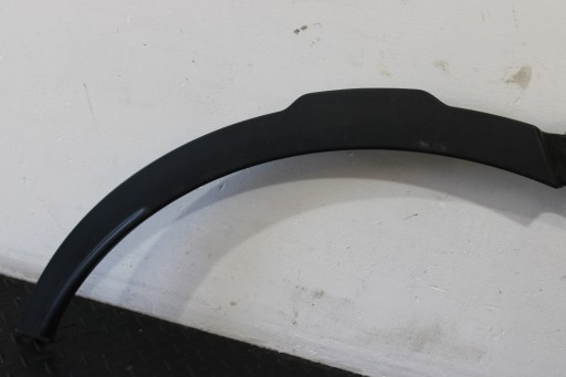 cap moulding of a fender right rear part LAND ROVER EVOQUE LIFT L538