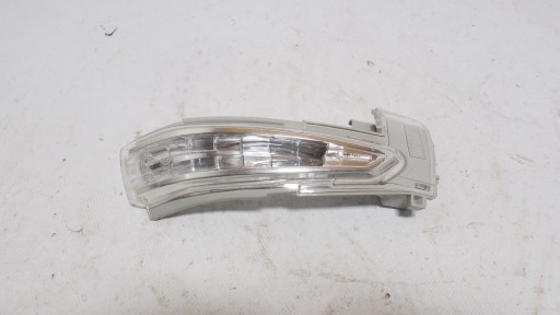 Peugeot 508 Citroen C4 Picasso II směrovka zrcadla LED pravý