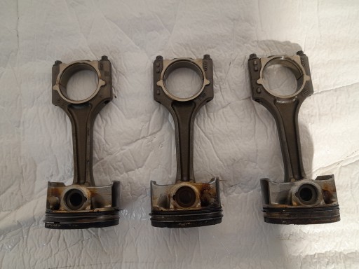 AUDI A4 B9 A3 8V dugattyú hajtókar 2.0TFSI