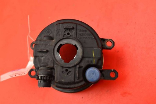 fog light right front front 81210-0D041 TOYOTA AVENSIS T25 06-09