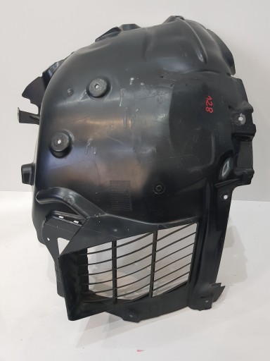 A2476906600 - ПЕРЕДНЯ КОЛІСНА АРКА BMW M3 51718070503