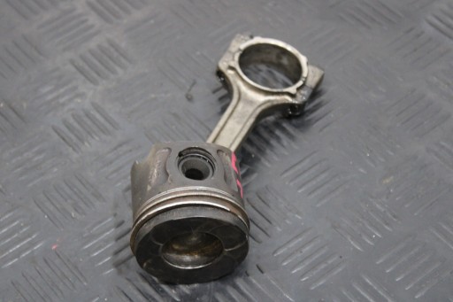 piston connecting rod 06935 C201 FIAT 500L 500 L 1,3 MJ