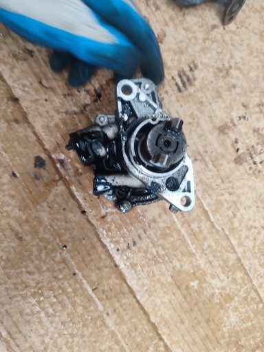 pump VACUM vacual OPEL COMBO D 1.3 90KM 55268636