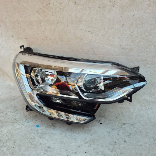 RENAULT MEGANE IV 2016- light right front front 260102555R