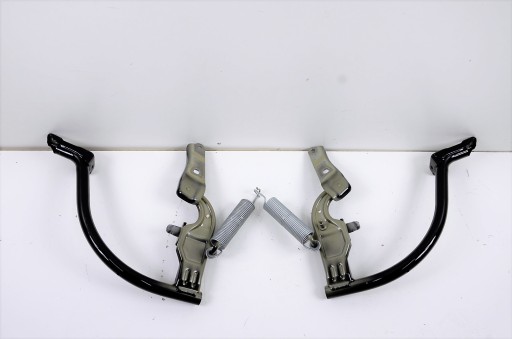 3G5827301A - Vw passat b8 седан шарніри відкидних дверей 3g5827302a