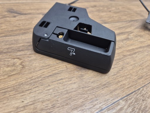 BMW E90 F30 F32 E60 lock ZATRZASK OPARCIA KANAPY of the rear right 7112864