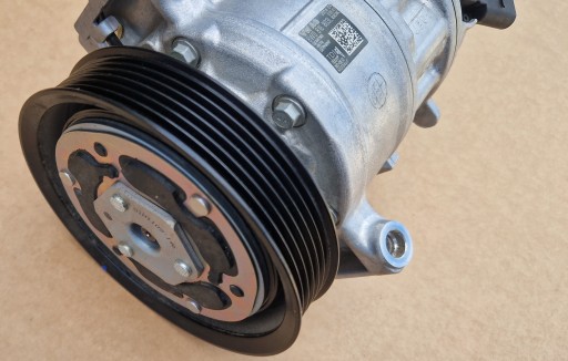 Compressore CLIMATIZZATORE ARIA CONDIZIONATA 8W0816803L IDEAL Originale come nuovo VW SKODA 2024 ROK