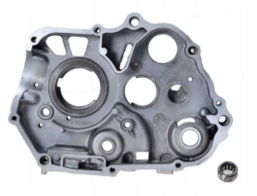 IS5M26708 - КАРТЕР МОТОР ПРАВИЙ 4Т НЕВЕЛИКИЙ ОТВІР ПІД ВАЛ