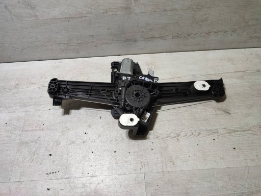Opel Corsa F 2022 rear part side right Podnosniki windows rear part