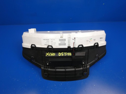 VOLVO XC60 and dials dials R-design WERSJA ANGIELSKA