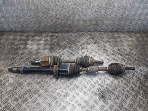 semi-axis left front + right front 5B TOYOTA AVENSIS T25 LIFT