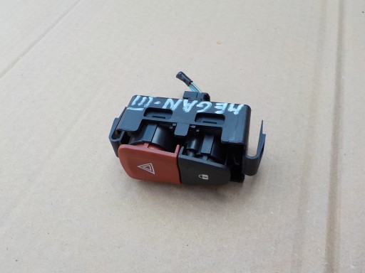 Schalter Leuchten des warnblickschalters renault megane III 8200214896A