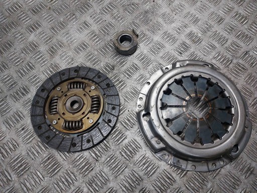 clutch disc + pressure plate + LOZYSKO OPOROWE SUZUKI IGNIS and 1.3 16V