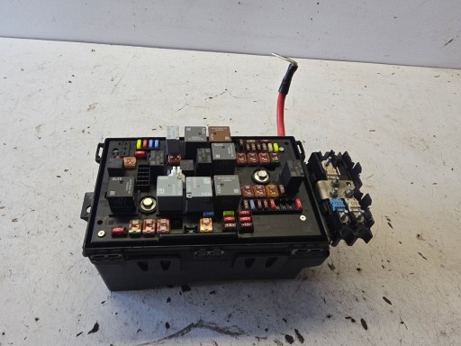 OPEL ASTRA J Boîte PUSZKA Boîte Fusibles BSI 13368645 UC