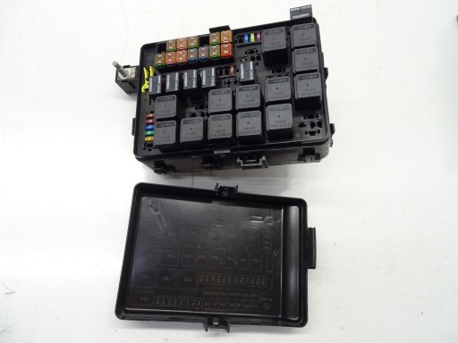 Module fusibles MASERATI GHIBLI III M157 3.0D 670008655