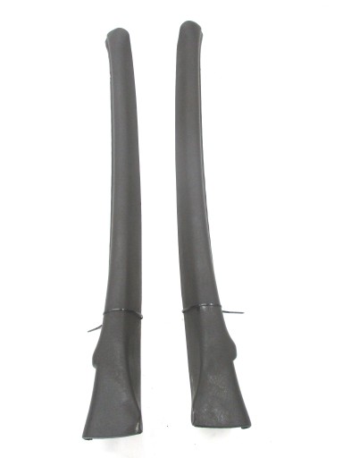 811867232D 811867231D - AUDI 80 90 B2 крышка стойки A ветрового стекла l / P