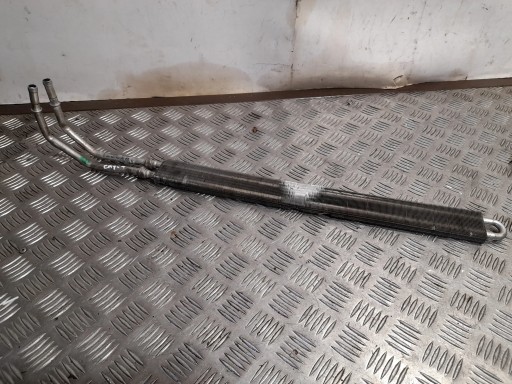 Porsche Cayenne 7p0422885b радиатор