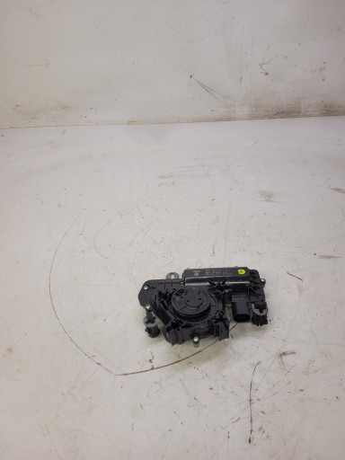 Замок защелки задний AUDI A4 B9 A5 Q7 3v5827887b