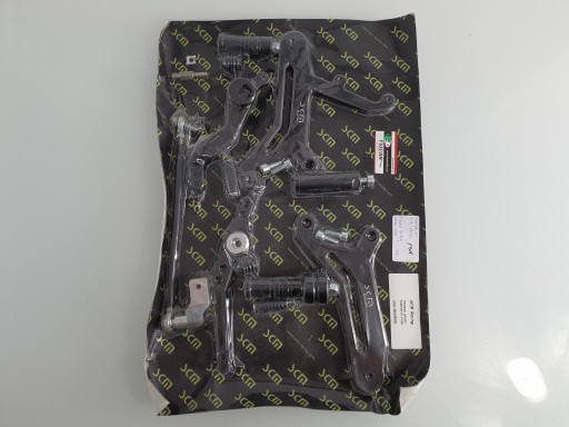 400Y0020N - F908 Yamaha R1 комплект спортивний комплект 01-06