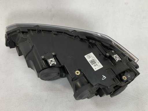 light front right reflektor Volkswagen VW Polo 17r 2G1941006 04.26