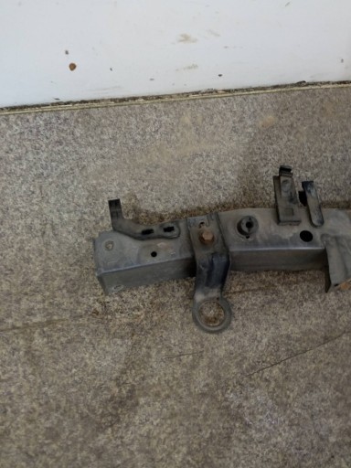 support panel for radiators pillar upper T27 Toyota Avensis III (2009-)