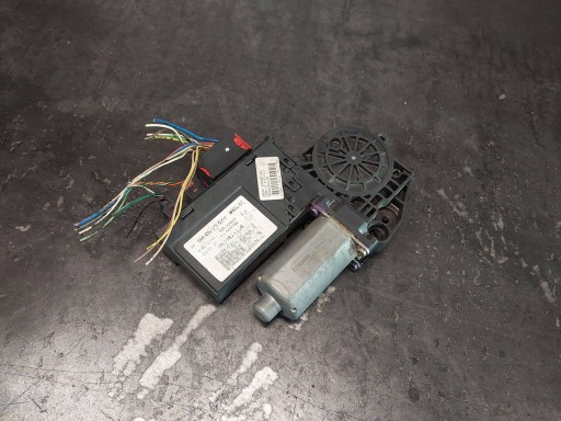 Электродвигатель стеклоподъемника передней левой двери peugeot 307 cc 9651735080 0130821764