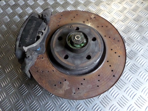 W218 - Mercedes cls w 218 передний правый поворотный кулак