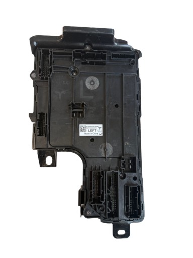 Модуль контроллера tesla y comfort 1497847-39-d