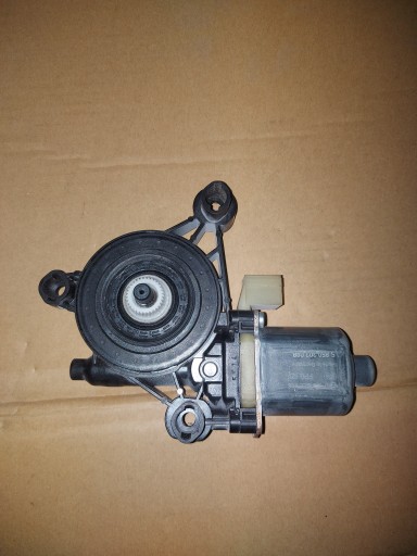 Моторчик склопідйомників p volkswagen oe 5q0959802a