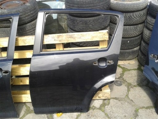 ДВЕРЬ ЗАДНЯЯ ЛЕВАЯ DAIHATSU SIRION II