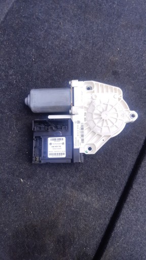 Vw eos мотор правого вікна 1q0959792