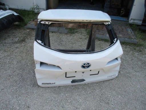 Задняя дверь TOYOTA COROLLA E21 универсал