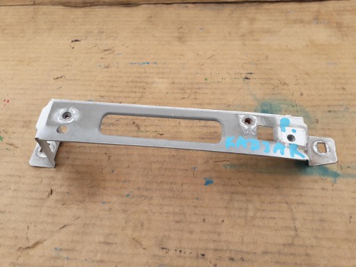 КРОНШТЕЙН КРЕПЛЕНИЕ КРЫЛА RENAULT KADJAR СПРАВА