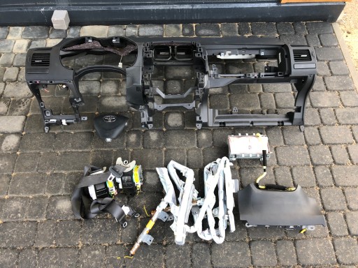 console dashboard panel airbags tension belts TOYOTA AURIS and