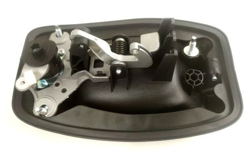 5801577663 - РУЧКА IVECO ПЕРЕДНЯЯ ЛЕВАЯ ДВЕРЬ 2014-