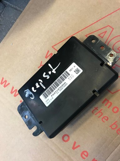 P68310360AA - Модуль контролера jeep grand cherokee wk2 srt