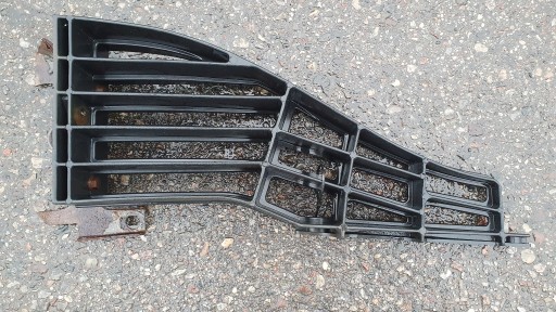 Кріплення Спойлера Обтічник Iveco Stralis