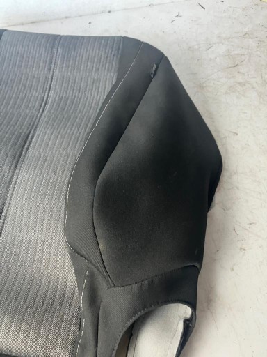 OPARCIE SITZ CORSA F links vorne