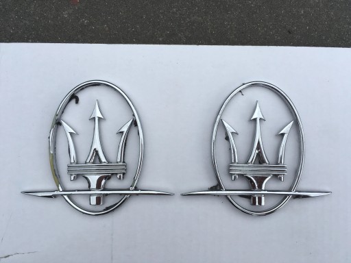 ЗНАК НА КУЗОВЕ MASERATI GHIBLI